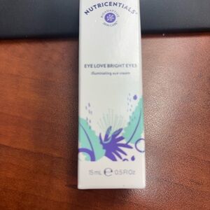Eye Love Bright Eyes Illuminating Eye Cream